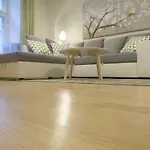 Апартаменты Tallinnhousing Knights And Nobility -3 Bdr Таллин